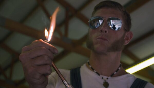 "Bimbrownicy" w discovery+: Brawurowy renegat buduje bunkier