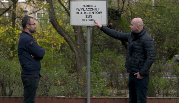 Restrykcyjny parking i tajemniczy wiadukt